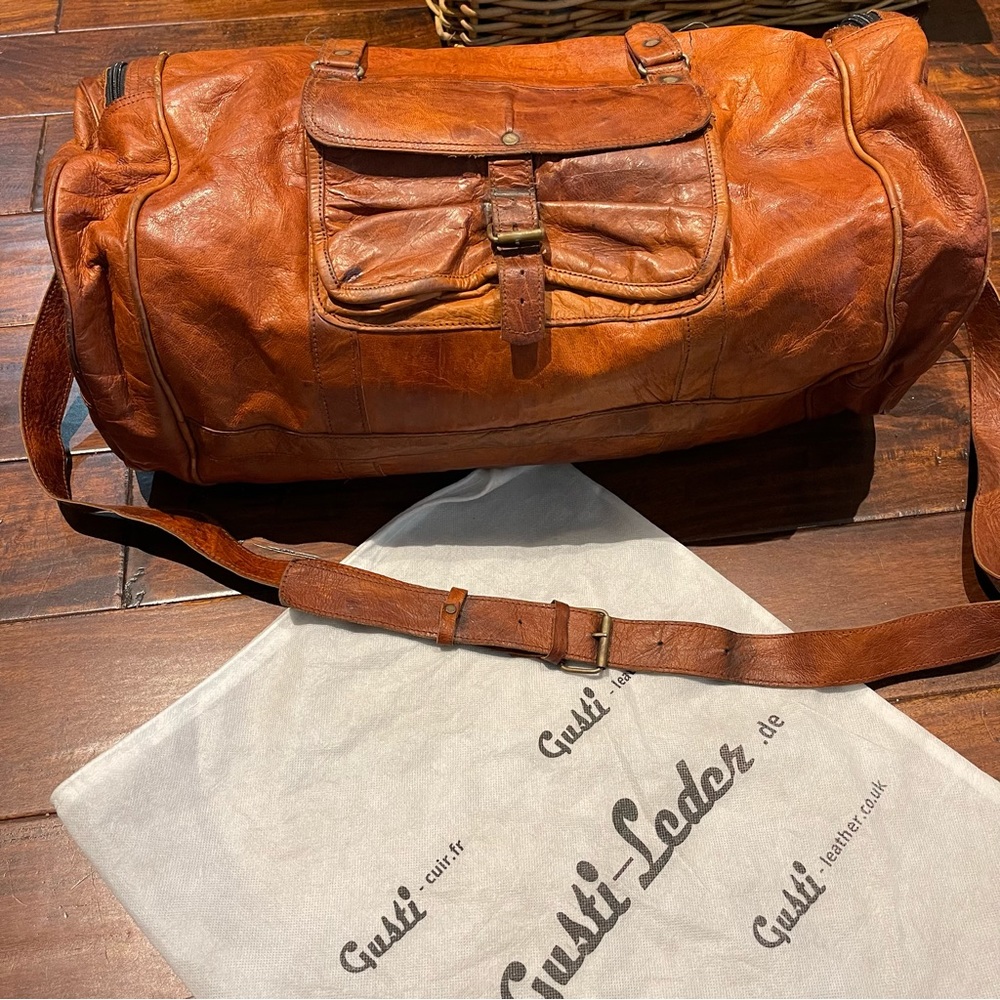 Gusti Leder durable Leather travel Duffle Bag & dust cover Vintage
